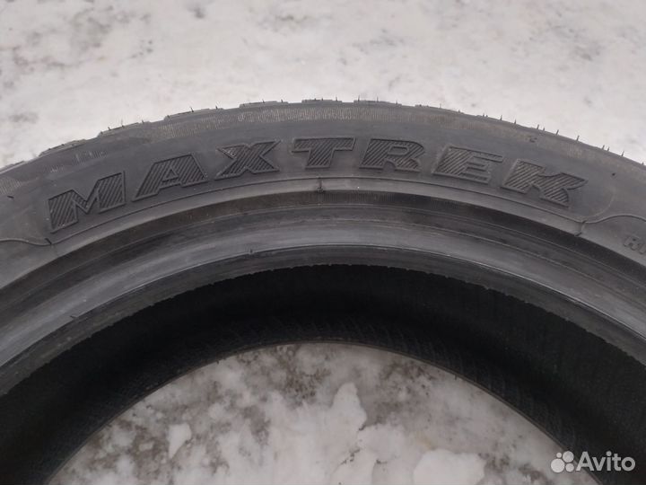 Maxtrek Trek M7 205/50 R17 93H