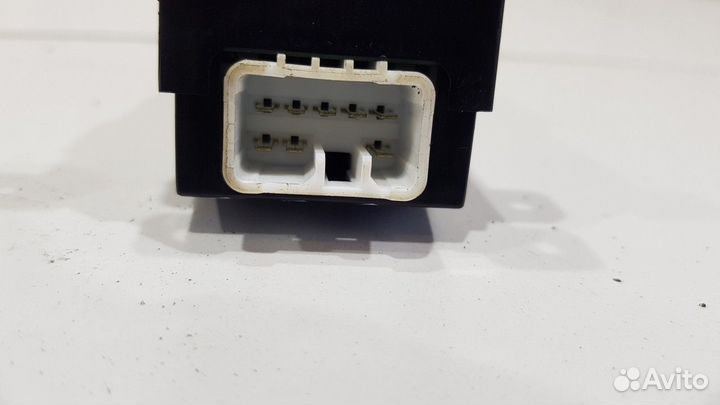 Кнопка стеклоподъемника задняя левая