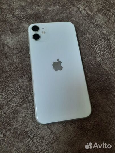 iPhone 11, 64 ГБ