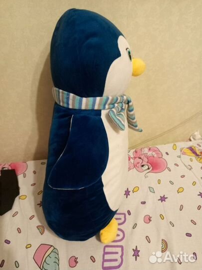 Плюшевый пингвин