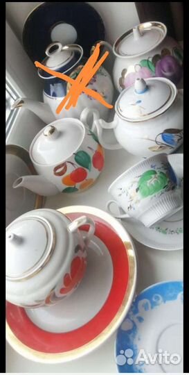 Сервизы чашки блюдца чайники