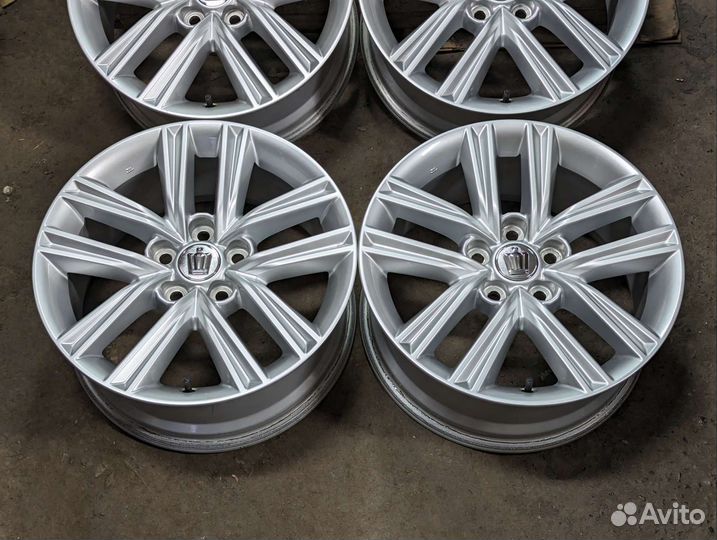 Оригинальные диски Toyota. 5*114,3