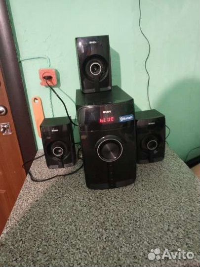 Музыкальный центр