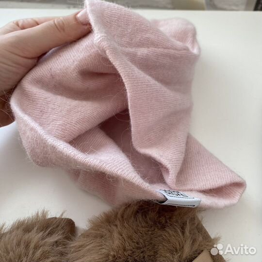 Шапка вязаная женская и перчатки