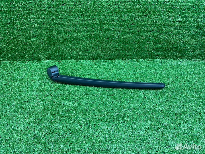 Поводок заднего стеклоочистителя Audi Q7 4L VAG Au