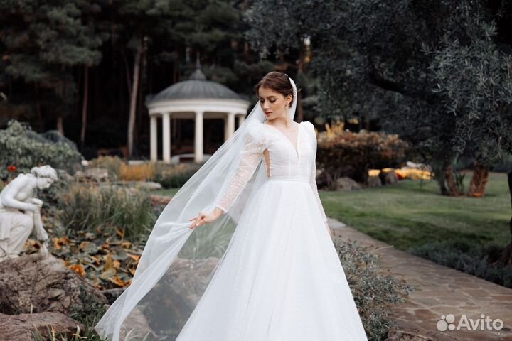 Свадебное платье