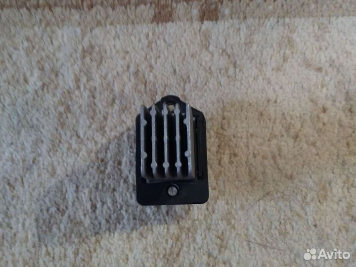 Резистор вентилятора печки на шеврале реззо