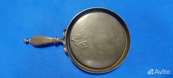 Антикварный бронзовый подсвечник