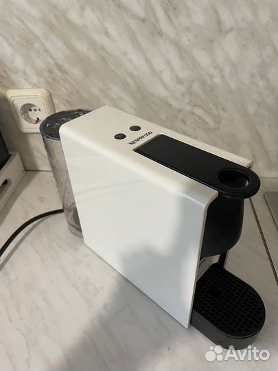 Кофемашина nespresso essenza mini c30 white