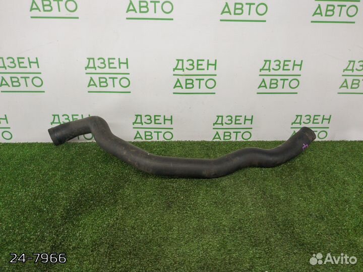 Патрубок радиатора Volvo S60, V70, S80