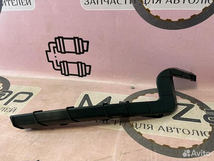 Кронштейн под фарой правый Kia Rio 2020-2023