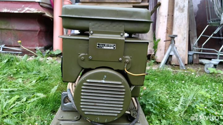 Бензогенератор