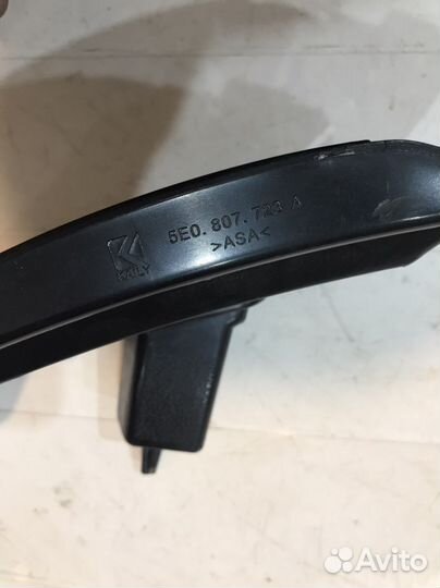 Кронштейн переднего бампеера Skoda Octavia A7