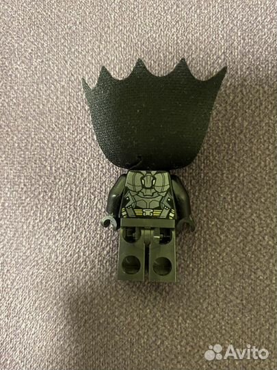 Лего бэтмен из 76112