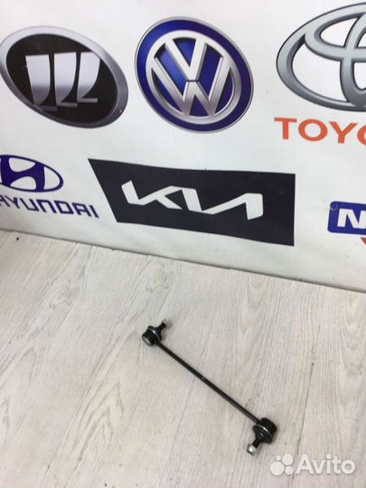 Стойка стабилизатора Renault megane 3