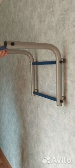 Турник настенный бу