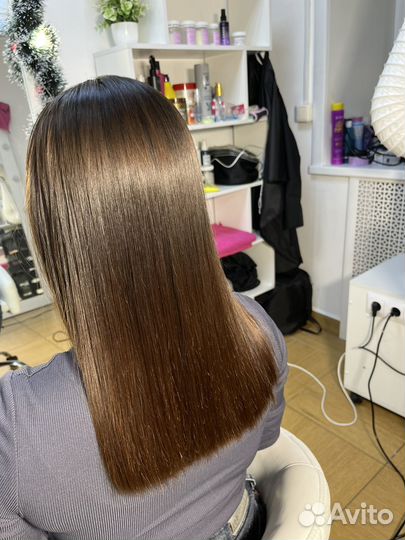 Кератиновое выпрямление волос