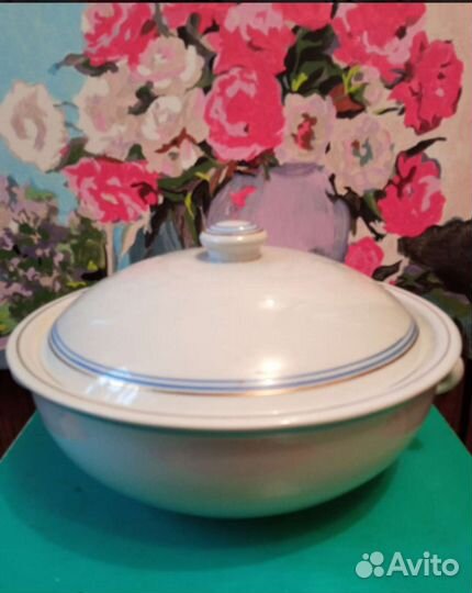 Фарфоровая супница. Соусник