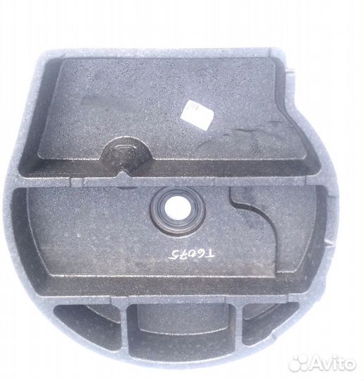 Ниша запасного колеса mercedes W203