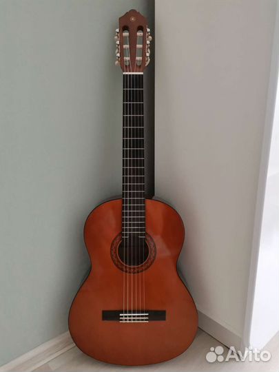 Классическая гитара yamaha c40