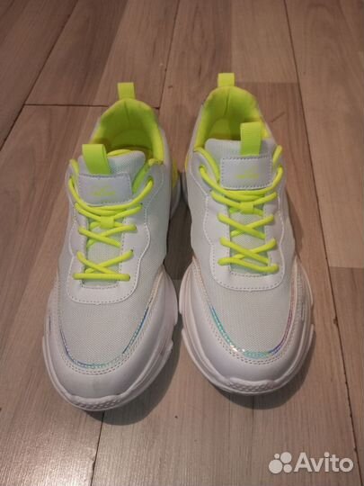 Кроссовки timejump