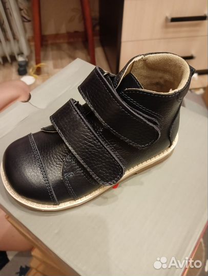 Ботинки детские 26