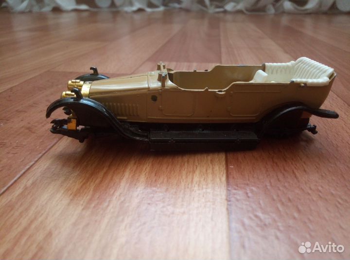 Коллекционная машинка Руссобалт с24-40