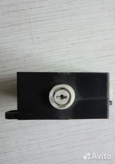 Антенный кабель, разветвитель, телефонная розетка