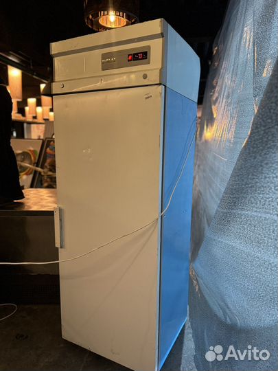 Холодильный шкаф polair cv105