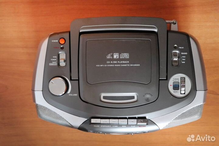 Магнитофон