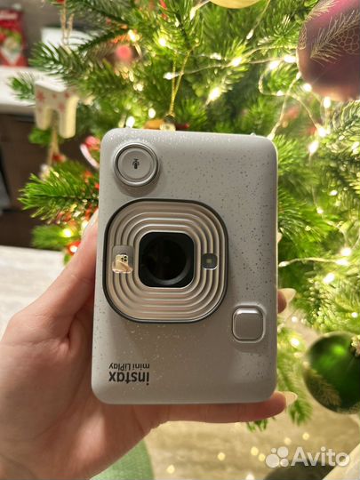 Фотоаппарат моментальной печати Instax mini