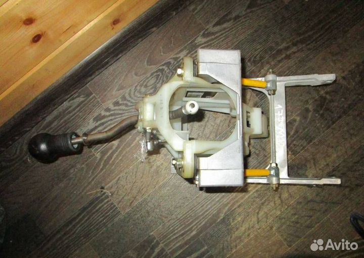 Кулиса кпп Mitsubishi Space Wagon 3 (Typ N50) 2000