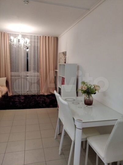3-к. квартира, 80 м², 1/3 эт.