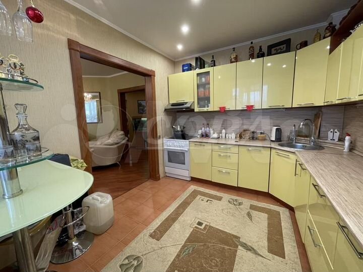 3-к. квартира, 95 м², 5/9 эт.