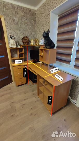 Компьютерный стол