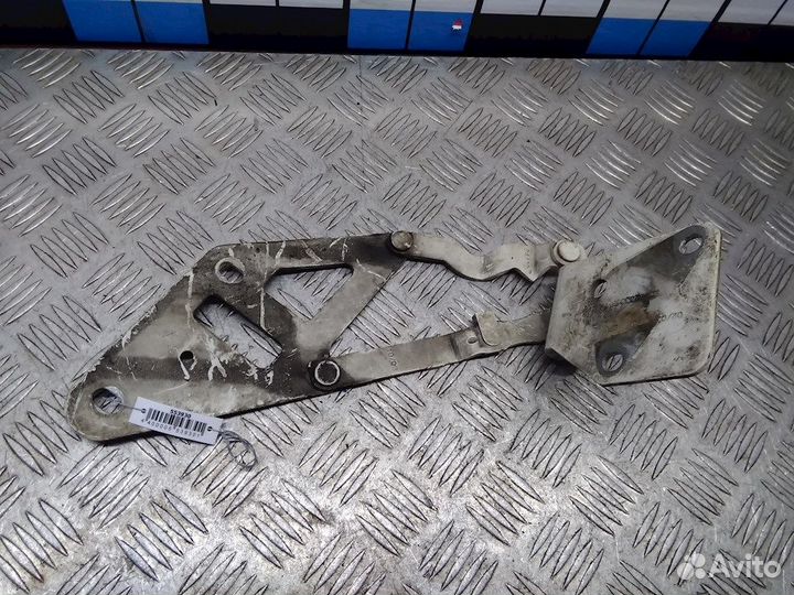 Петля капота левая для Volkswagen LT 2 2D0823301B