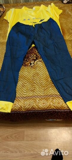 Спортивный костюм женский