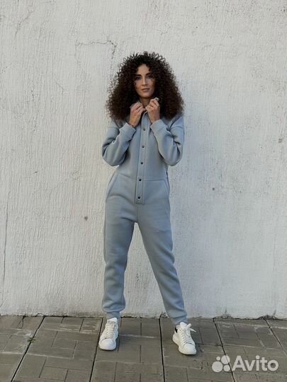 Комбинезон женский утепленный