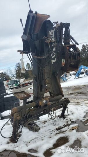 Крано-манипуляторная кму hiab 60Z + Лесозахват