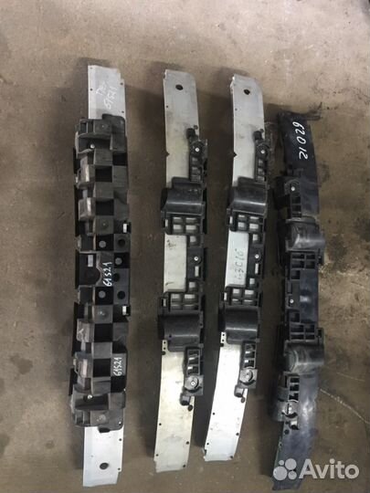 Усилитель переднего бампера Опель Астра Н