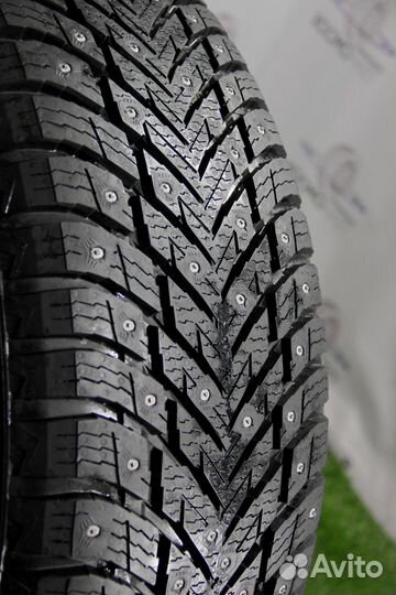 Nokian Tyres Hakkapeliitta 10 EV 235/50 R20 104T