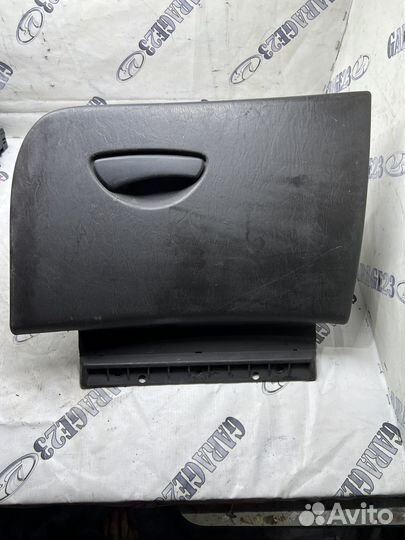 Бардачок торпедо Ford Focus 1