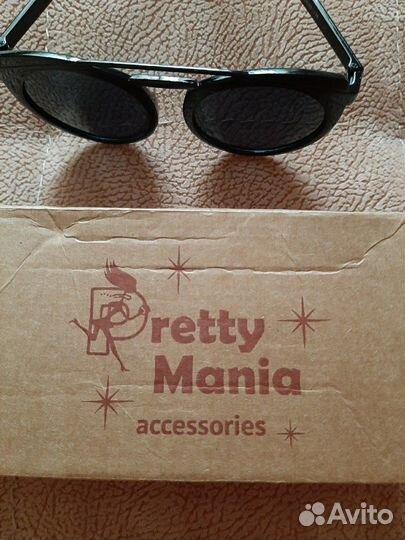 Очки солнезащитные