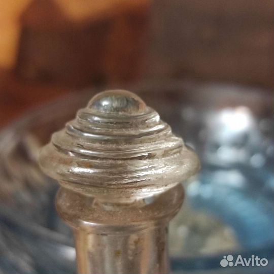 Пробки старинные для бутылочек духи разные