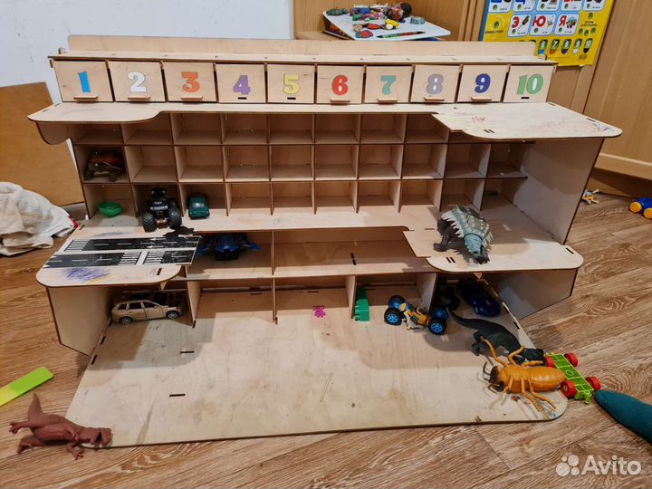 Гараж для машинок