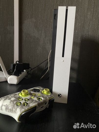 Xbox One 500 gb