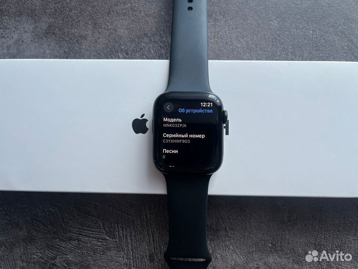 Часы apple watch se 44 mm 2022