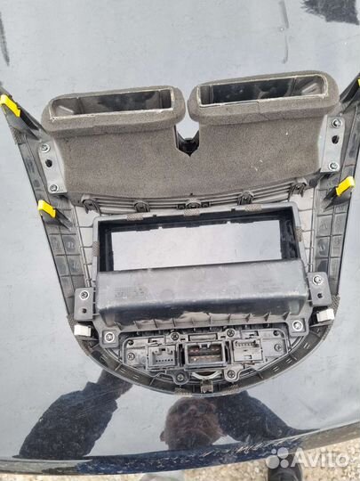 Рамка магнитолы Hyundai Solaris