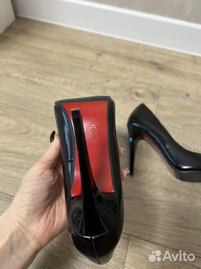 Туфли лодочки женские