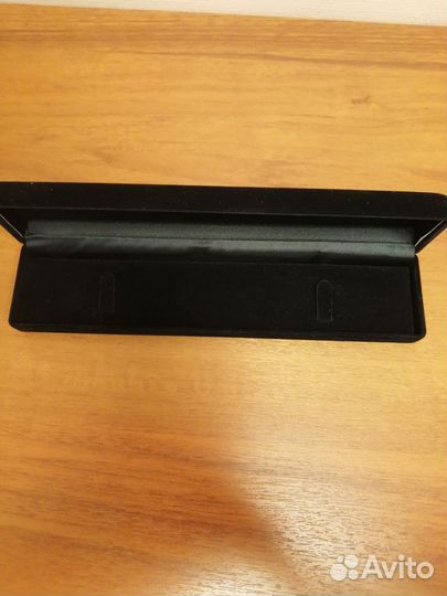 Футляр для украшений с логотипом Mary Kay